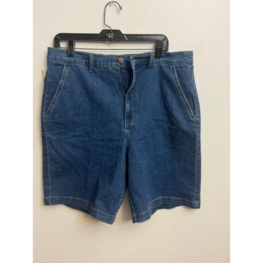 Gloria Vanderbilt All-Around Slimming Effect Denim Shorts Medium Wash Blue 16